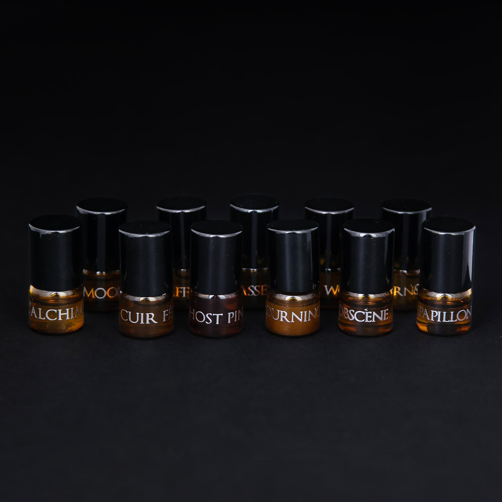 
                      
                        PARFUM BOTANIQUE | Parfums à l'huile - ENSEMBLE D'ÉCHANTILLONS
                      
                    