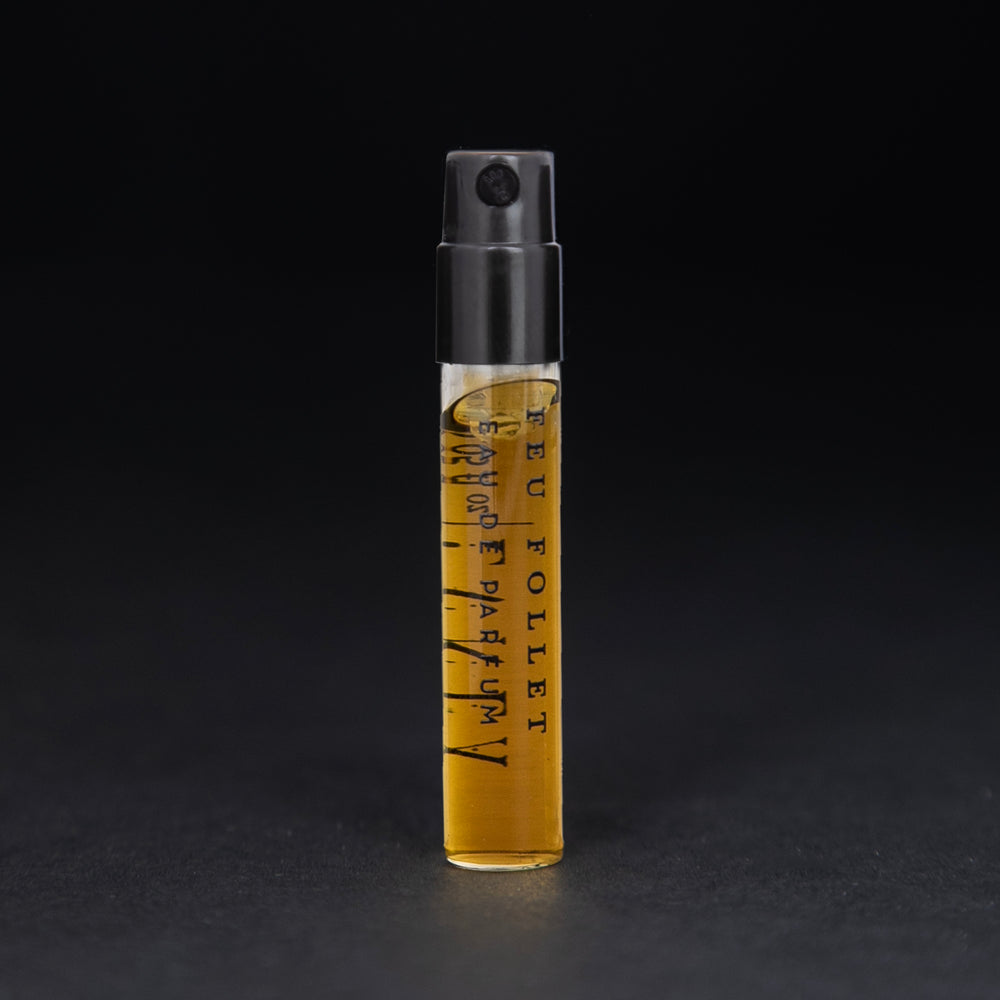 
                      
                        FEU FOLLET | Eau de Parfum - smouldering woods and balsam
                      
                    
