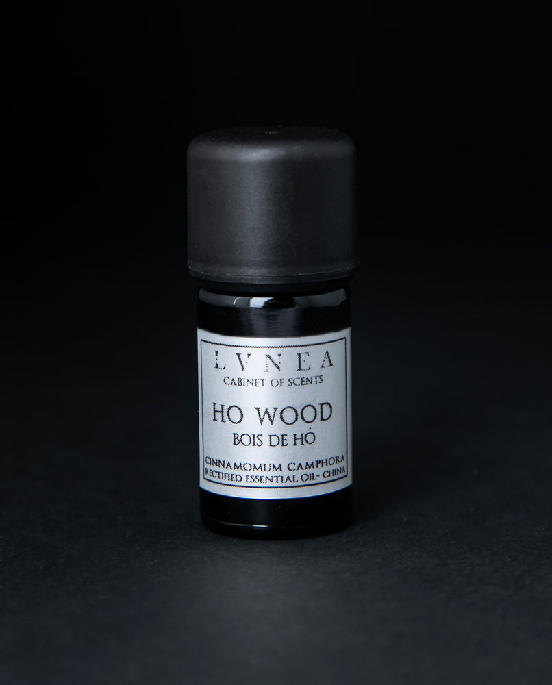 HO WOOD ESSENTIAL OIL | Pure Plant Extract
