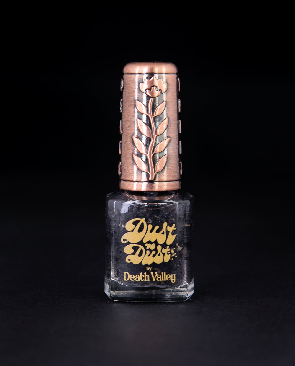 Vernis à ongles 'Hollyhock Petals' | DEATH VALLEY NAILS