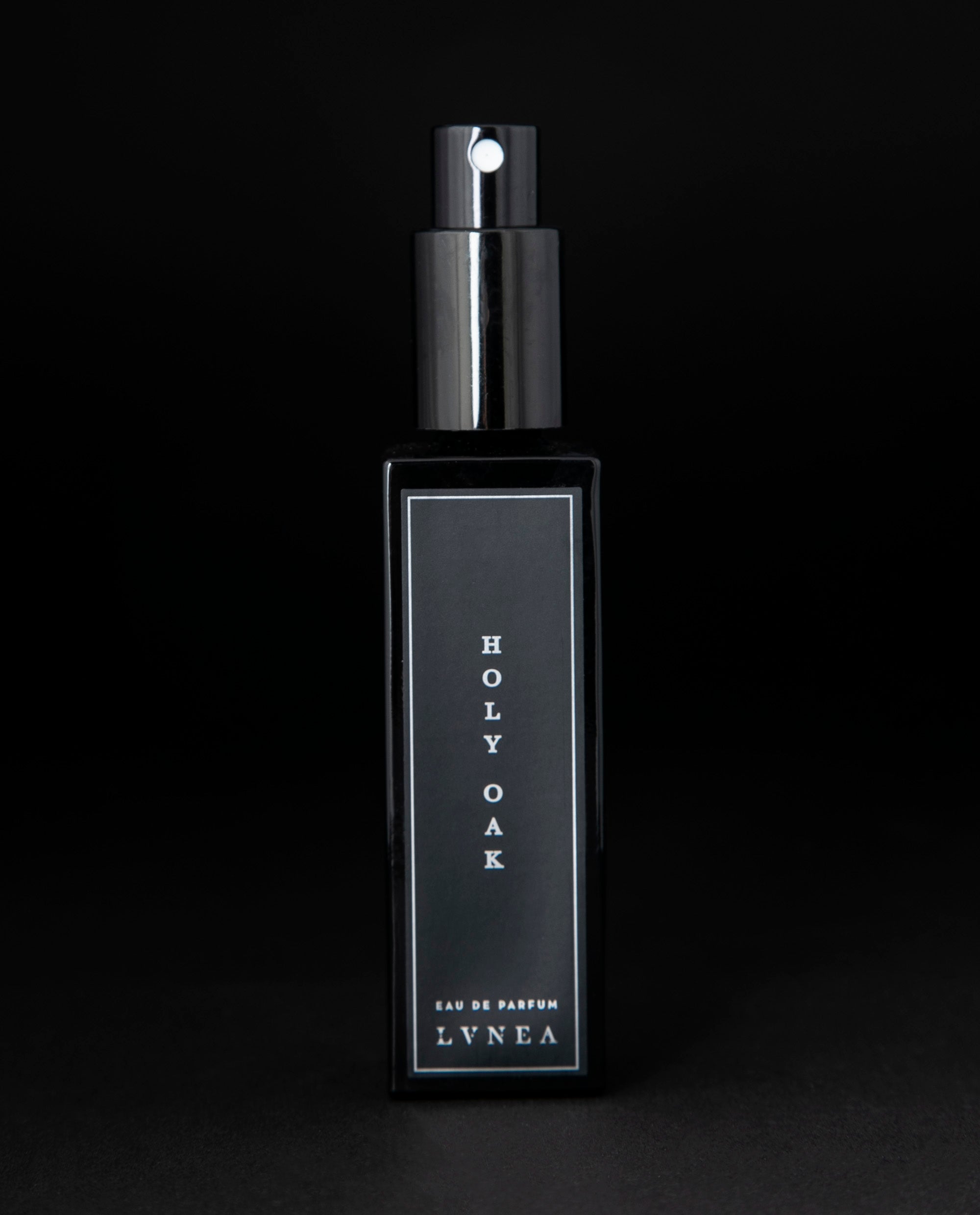HOLY OAK | Eau de Parfum - green leaves, oakwood, and petrichor